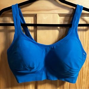 Comfort Shaping Bra - Underoutfit